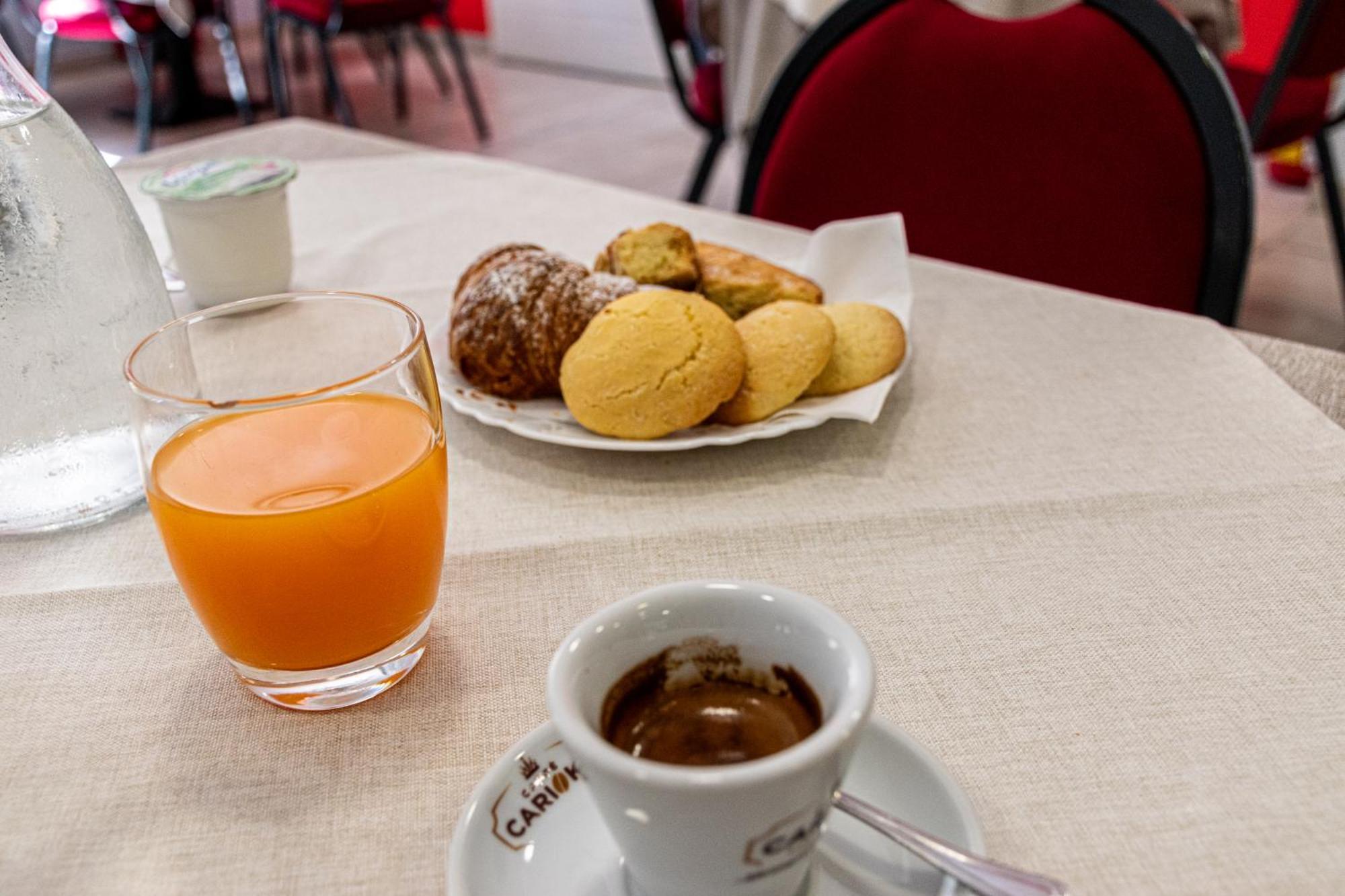 Hotel Ristorante La Mimosa لاميزيا تيرمي المظهر الخارجي الصورة