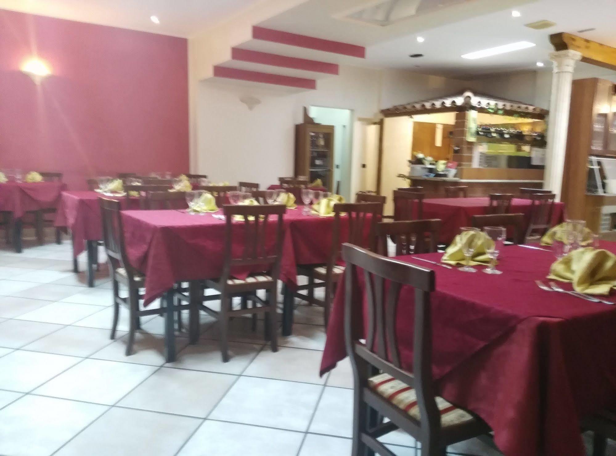 Hotel Ristorante La Mimosa لاميزيا تيرمي المظهر الخارجي الصورة